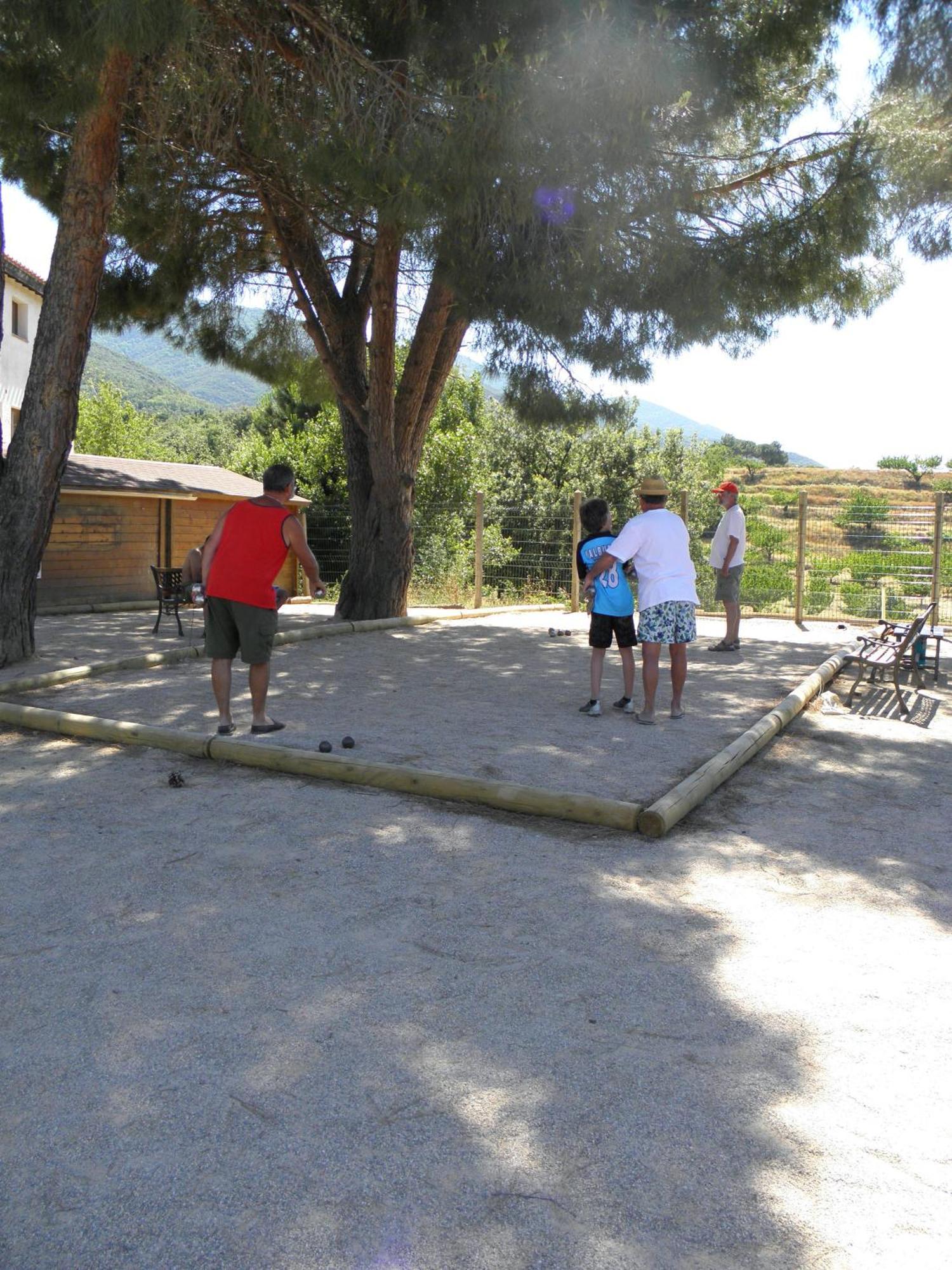 Camping Des Alberes Laroque-des-Alberes Bagian luar foto